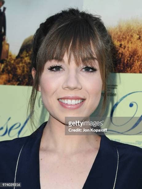 881 Jennette Mccurdy Photos Stock Photos & High。